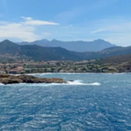 Les Allees * LʼÎle-Rousse
